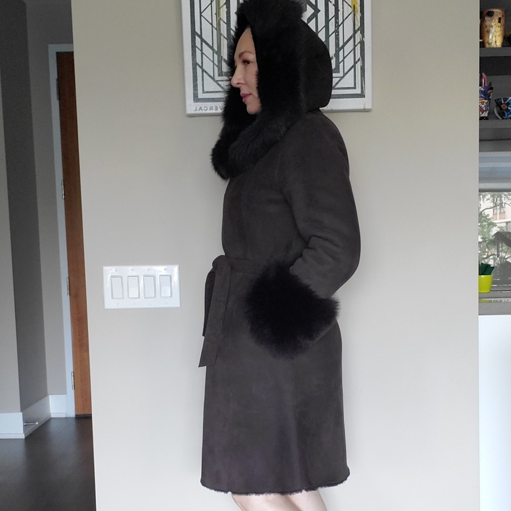 👑 4X HOST PICK 👑 🔥NEW 🔥 Genuine Shearling Coat with Hood - Picture 5 of 16